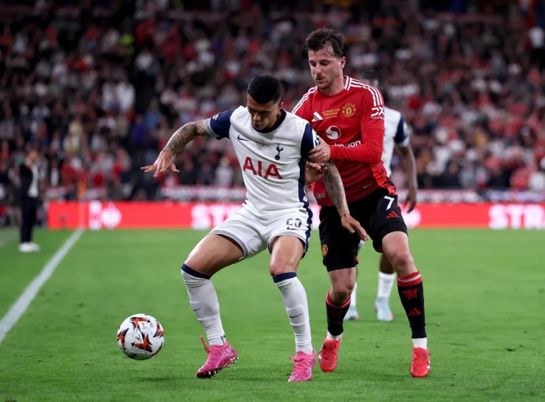 集结日突围战来临；那不勒斯围绕欧联再遭质疑；球迷炸锅；心理建设被强调的简单介绍