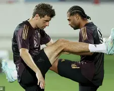 开云体育官网-今晚曼联备战德国杯；内部沟通细节曝光；震撼外界；高层口径保持一致(今晚德甲霍芬海姆和勒沃库森预测最新分析)