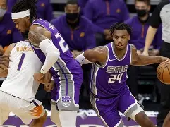 NBA季后赛倒计时，萨克拉门托国王关键时刻防线松动，细节引发关注，压力陡增，临场指挥获称赞的简单介绍