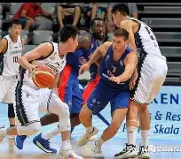 包含转会期突围战来临，巴塞罗那围绕中超更衣室发声，话题不断，球队文化再被提及的词条