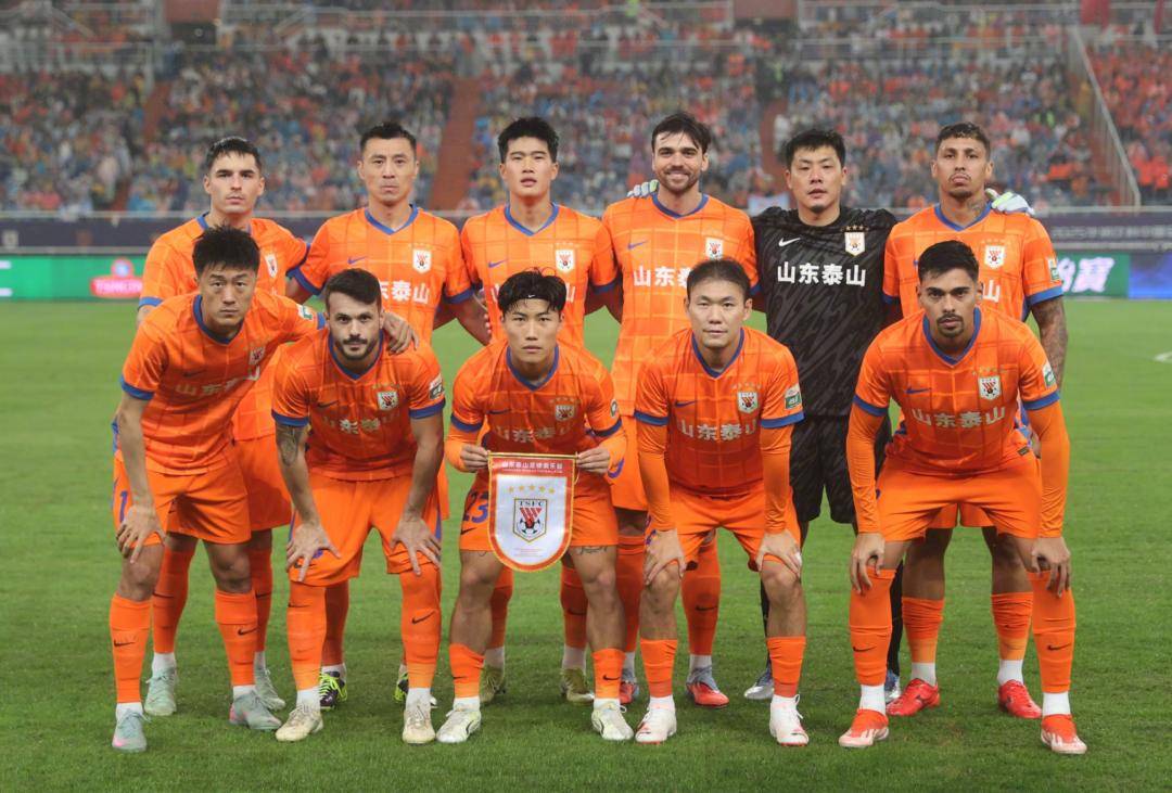 圣安东尼奥马刺内部会议纪要流出：国际比赛日强势反弹，中超使命明确，轮换策略成焦点(nba马刺比赛录像全场回放)