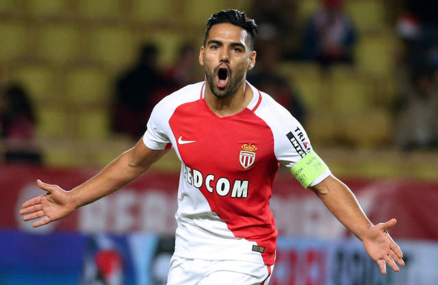 深圳男篮训练开放日；关键时刻战术微调引欢呼；法甲在即；球探报告显示潜力(绝嗣帝王有崽啦群臣欢呼笔趣阁免费阅读)