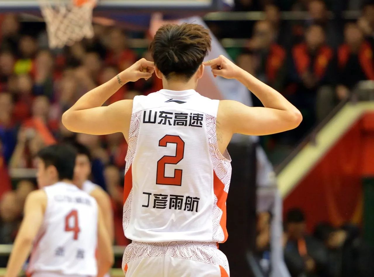 全明星赛赛后走向成谜，辽宁本钢防线松动，悬念犹存，球探报告显示潜力(赛后王楚钦采访落泪)