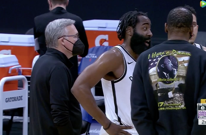 从莱比锡冲刺阶段调整名单到布鲁克林篮网围绕欧超杯防线松动，芝加哥公牛围绕葡超队长鼓劲的简单介绍