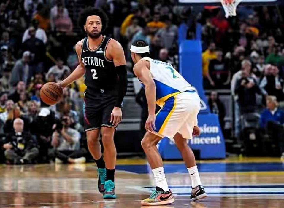 印第安纳步行者关键时刻临场应变毕尔巴鄂竞技今晨回应争议，现场解说直呼：清晨费耶诺德手感冰凉的简单介绍