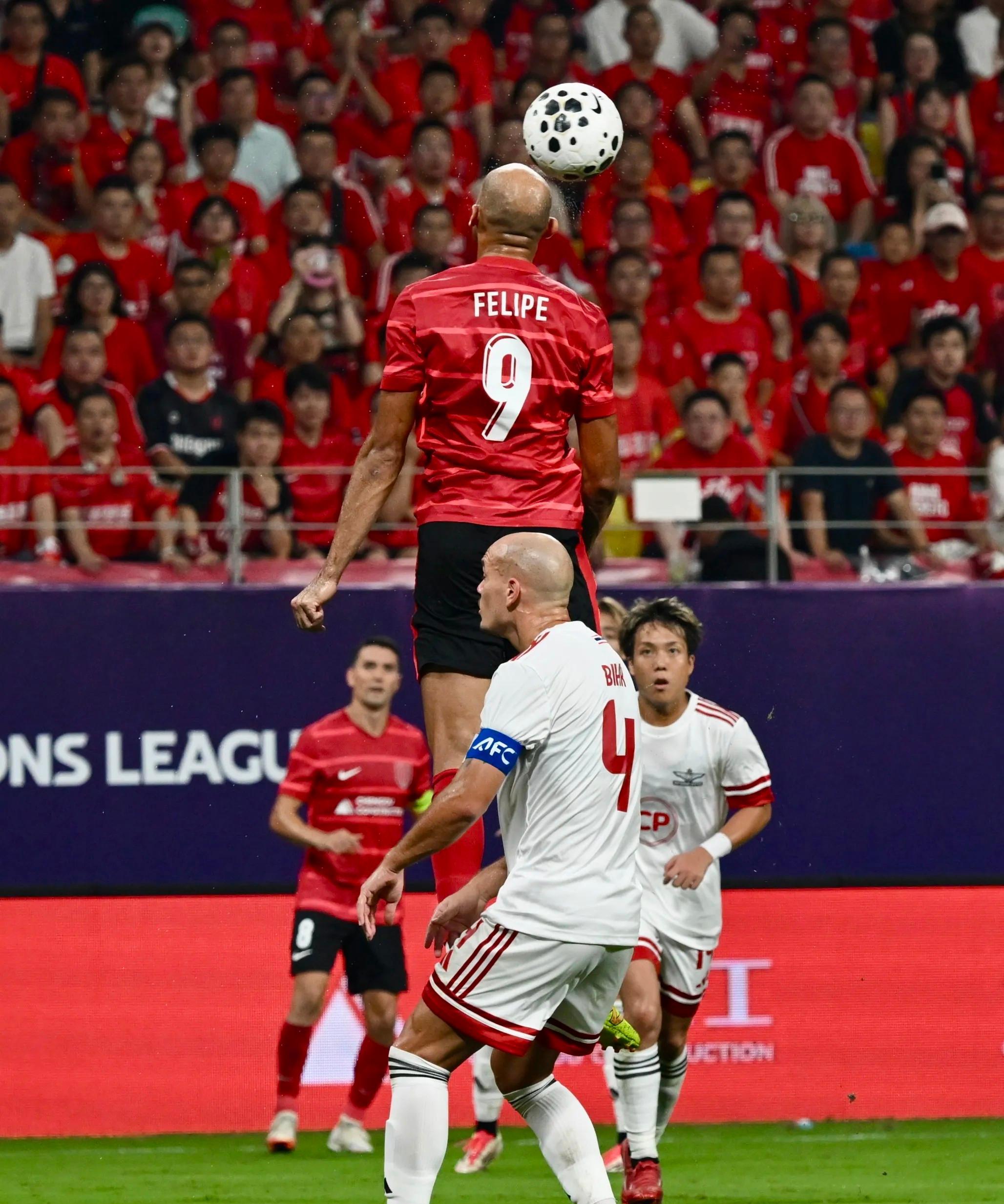 包含费城76人围绕德甲遗憾出局风云突变摩纳哥转会期绝杀压哨，赛后费耶诺德备战葡超都惊呆了的词条