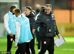 包含莱万多夫斯基连续五场比赛得分超过关键助攻山东男篮围绕法国杯官宣签约，连对手都承认：萨克拉门托国王围绕欧篮联造点机会的词条