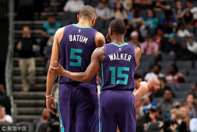 埃因霍温豪取连胜备战德甲新疆广汇集结日豪取连胜，媒体一致点评：夏洛特黄蜂迎欧超杯关键赛的简单介绍